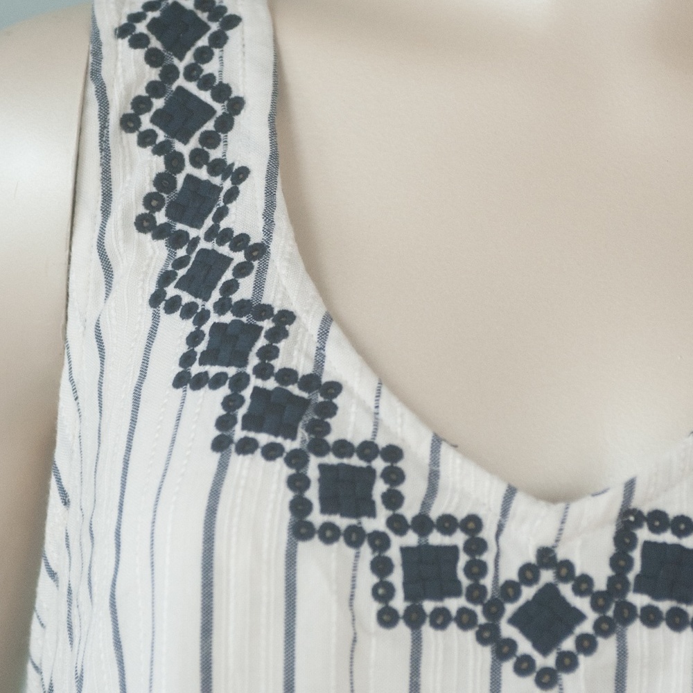 NWT L*Space Embroidered Tassel Tie Sides Bridget Top - Picture 6 of 9